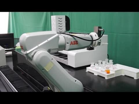 Thumbnail image of video of robotic operation.flv